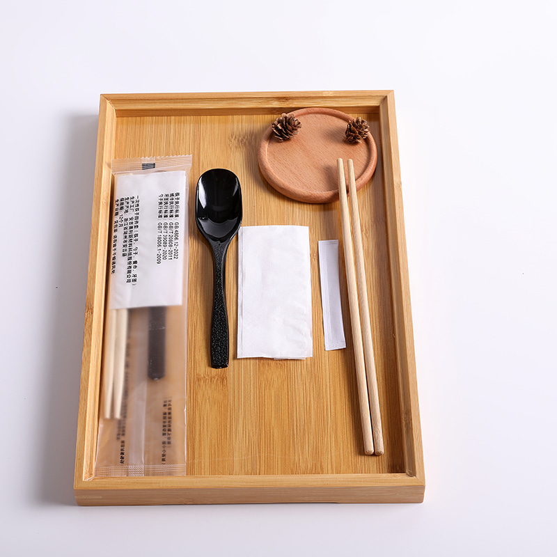 Bacchette di bambù da 4 pezzi con set di pellicole composite satinate con cucchiaio d'anatra