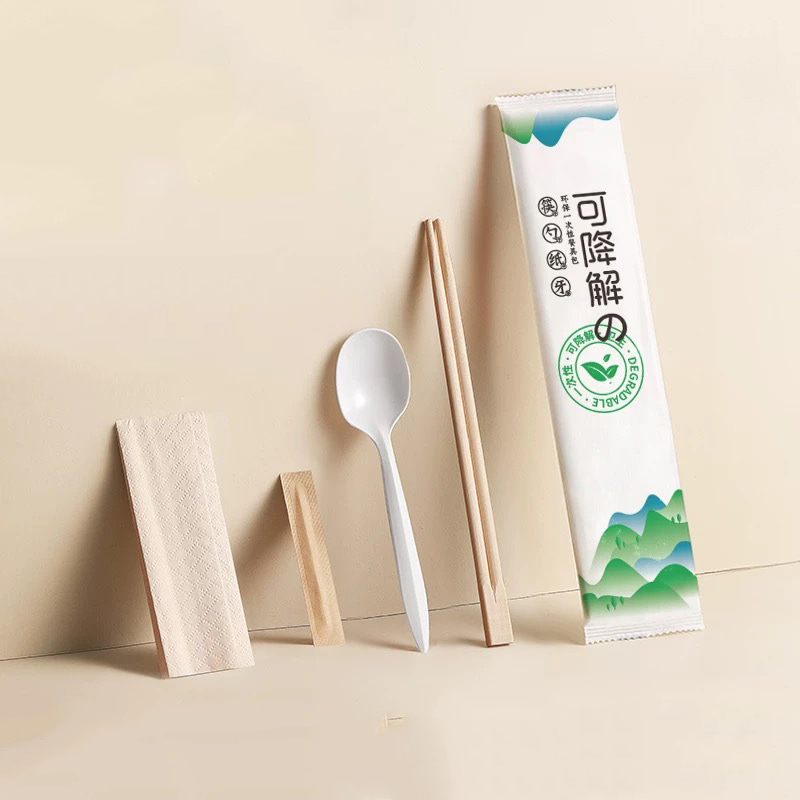 Set di sacchetti per posate biodegradabili per tovaglioli da cucina usa e getta con tovagliolo con logo di stampa Set di pellicole di carta degradabili